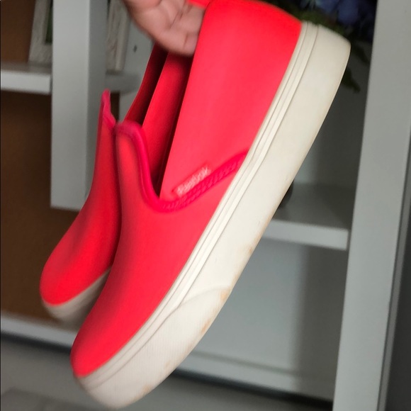 Neon pink Reebok Memory Tech 365 slip one - Picture 8 of 8